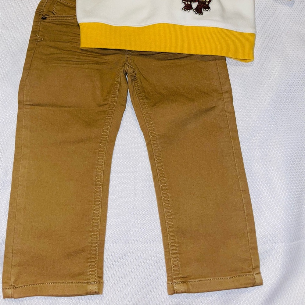 Custom Sweatshirt and Jeans with Matching Over the Shoulder Bag